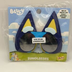 Sun-Staches Official Bluey Kids Sunglasses 🕶️